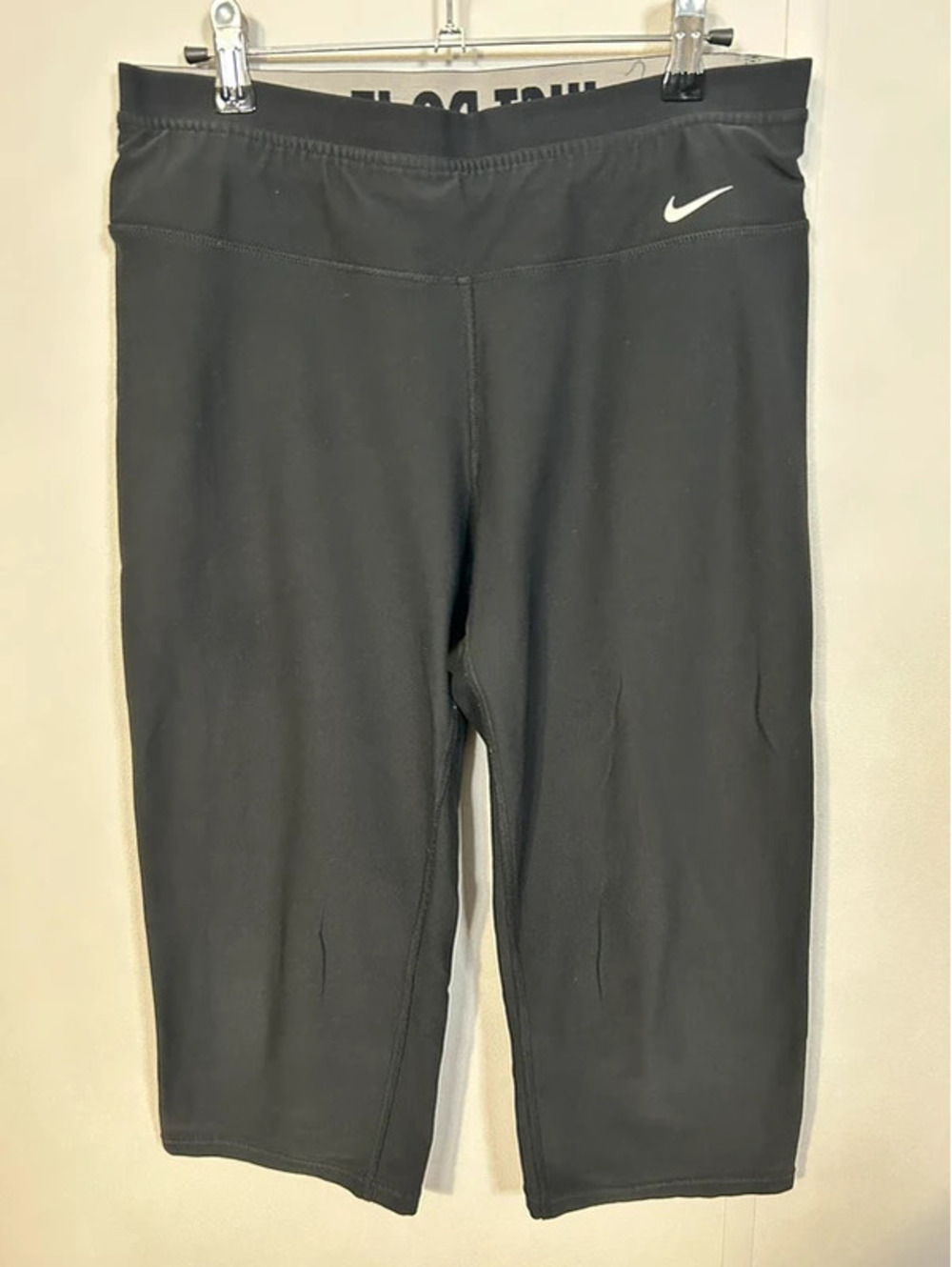 Nike Dri-FIT Black Compression Training Tights Capri Leggings Size L